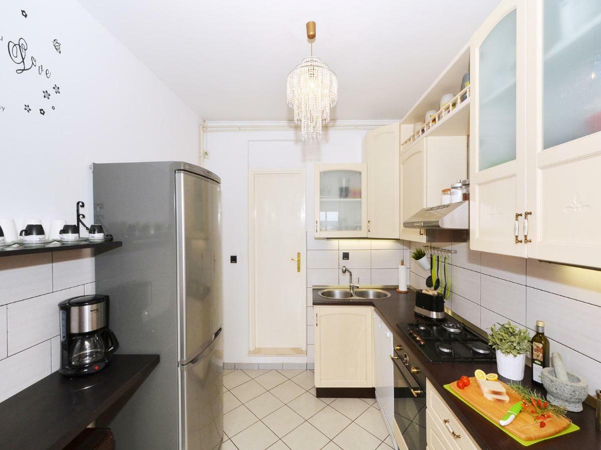 Apartment T&M โตรกีร์ ภายนอก รูปภาพ